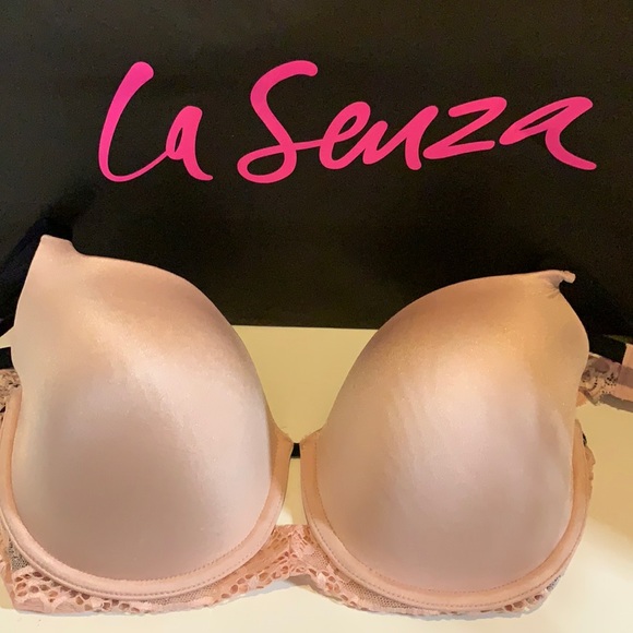 Beautiful style and colour, - Picture 1 of 16